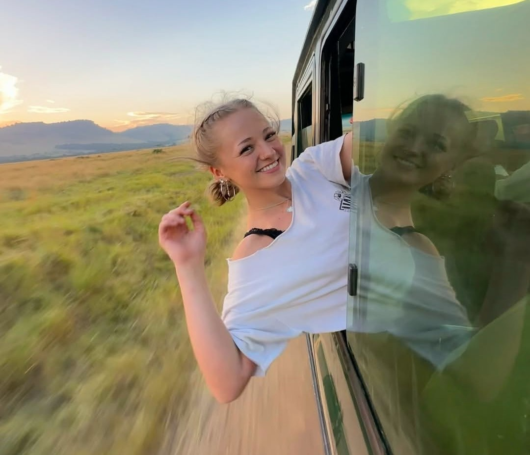 8 day Northern Circuit mid-range safari